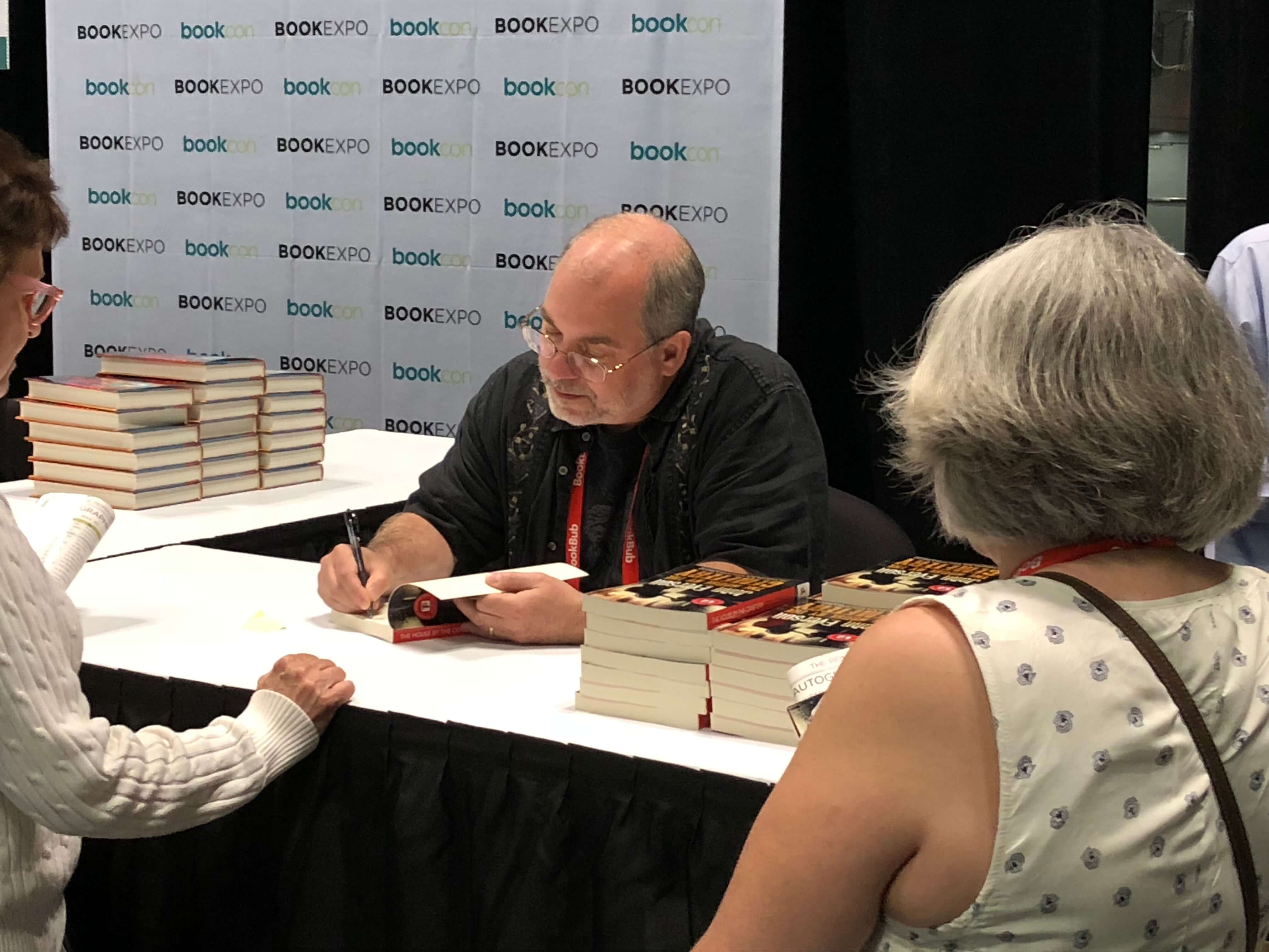 John Everson author signing at Flame Tree BookExpo18