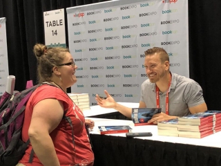 Jonathan Janz, a cool author